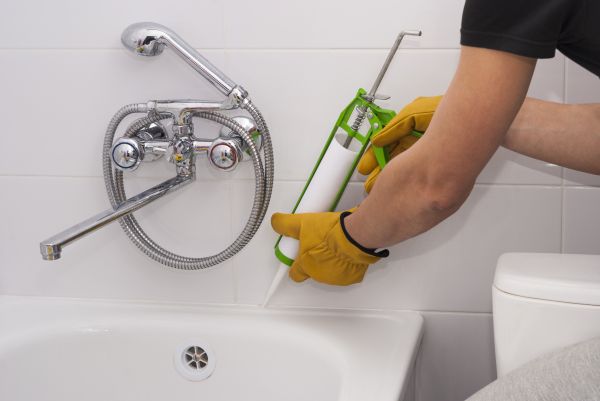 Cost of Bathtub Caulking in Westminster